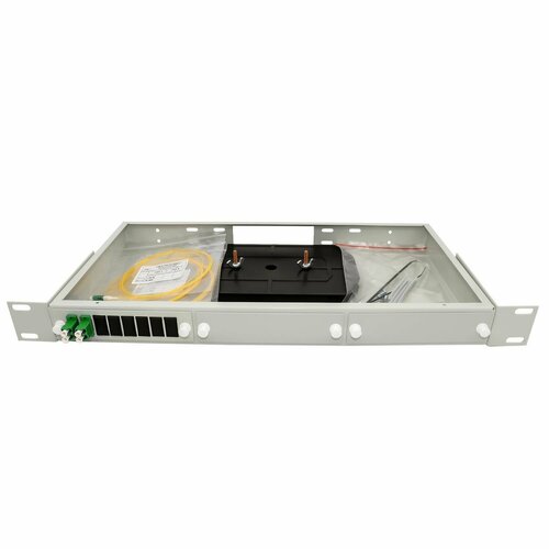 Кросс в стойку 19 1U-RU24-LC/APC-2d-4-1 - в комплектации на 4 порта