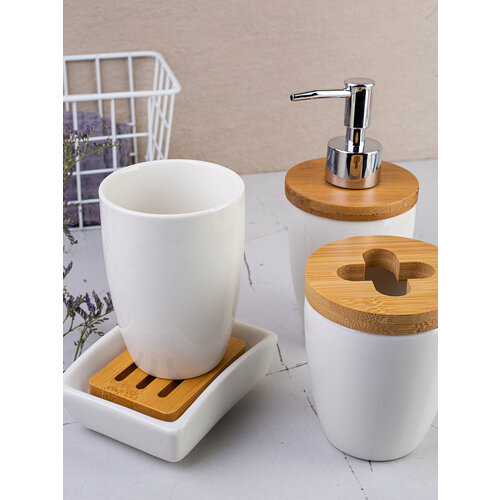 Набор аксессуаров для ванн, 4 предмета