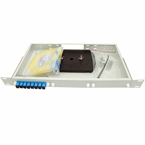 Кросс в стойку RU24-1U-SCUPC-8-8-1 - комплектация на 8 портов 1563₽