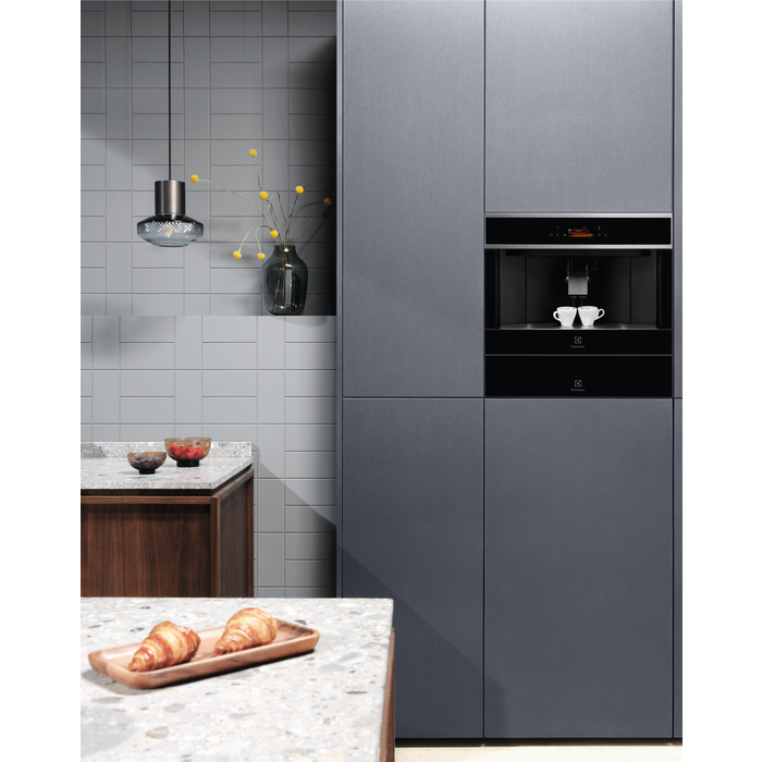 Кофемашина Electrolux EBC85X встр. нержавеющая сталь - фотография № 9