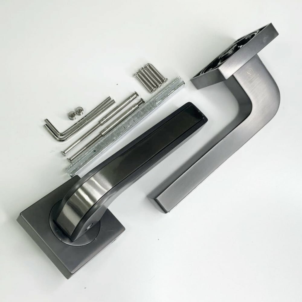 фото Ручка на розетке VETTORE R06.115