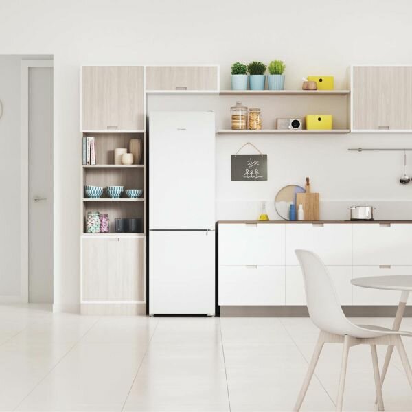Холодильник Indesit ITS 4180 W — фото 1