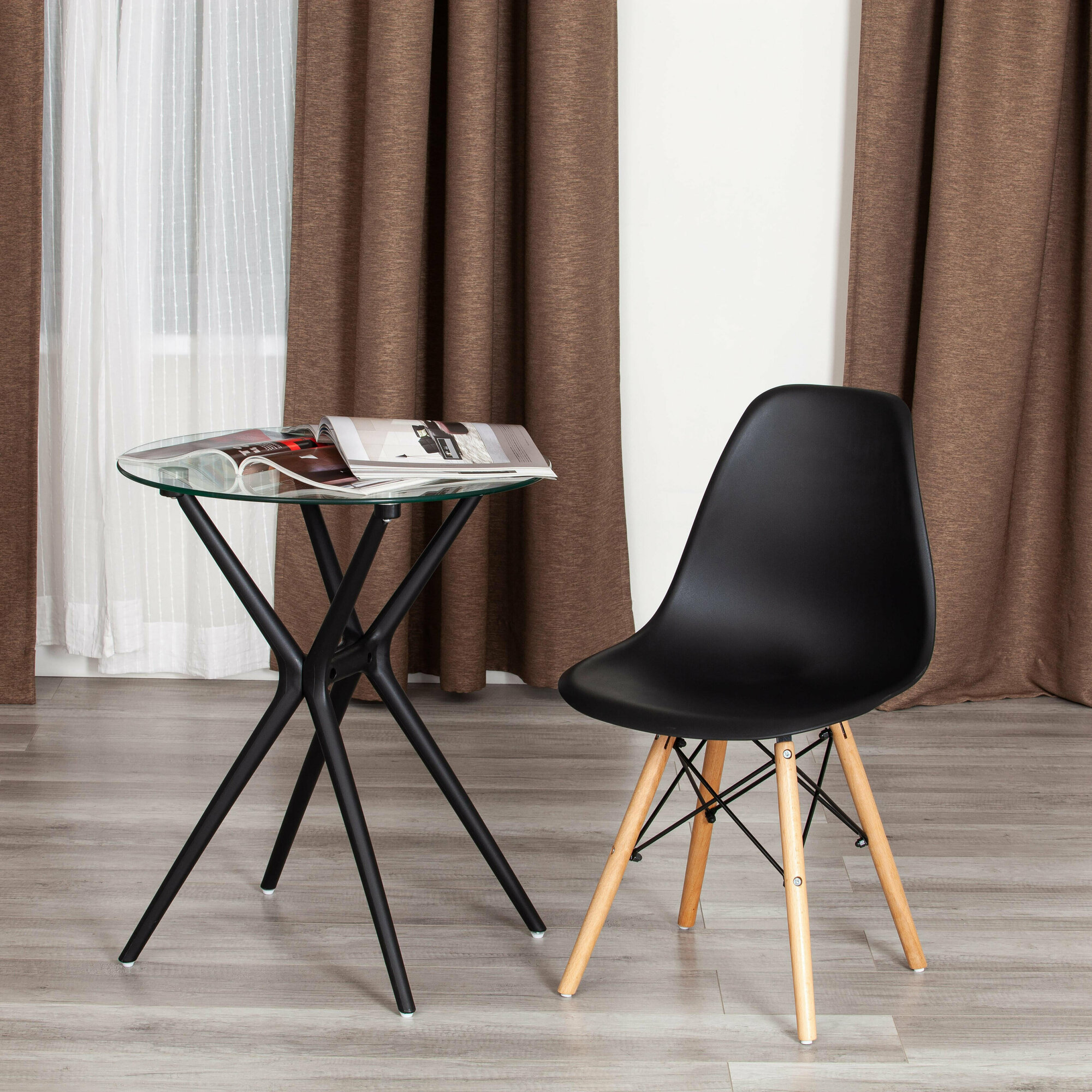 Стул ТС Cindy Chair пластиковый с ножками из бука светло-розовый 45х51х82 см TC - фото №2