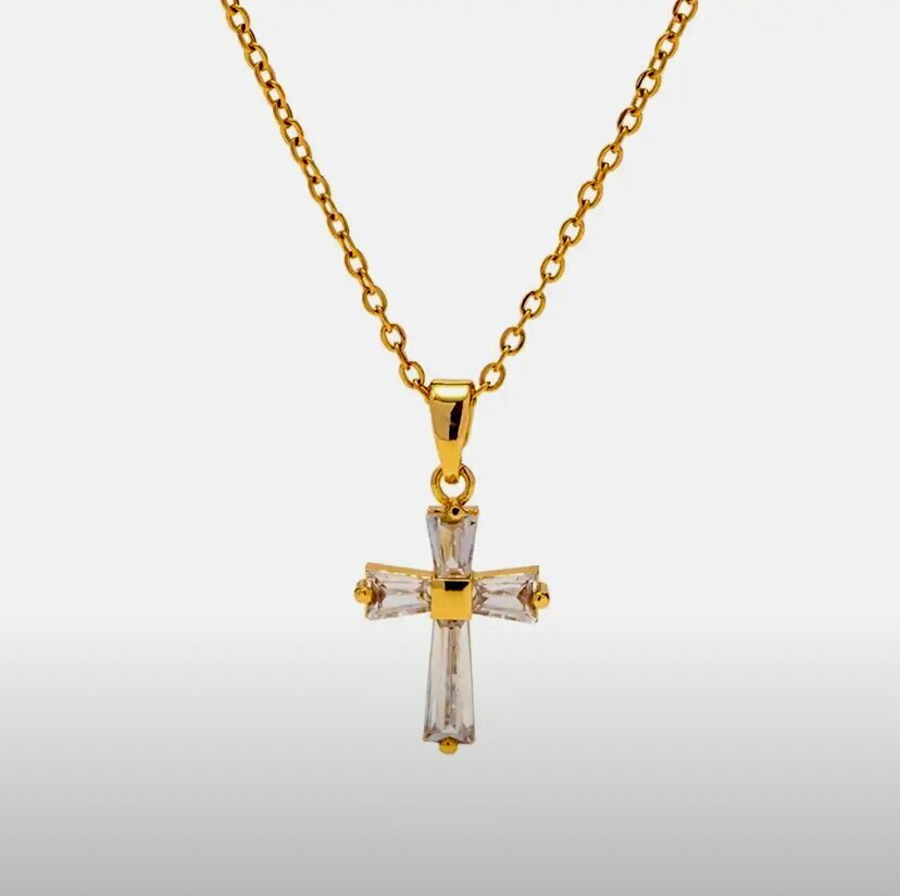 Славянский оберег, крестик, циркон