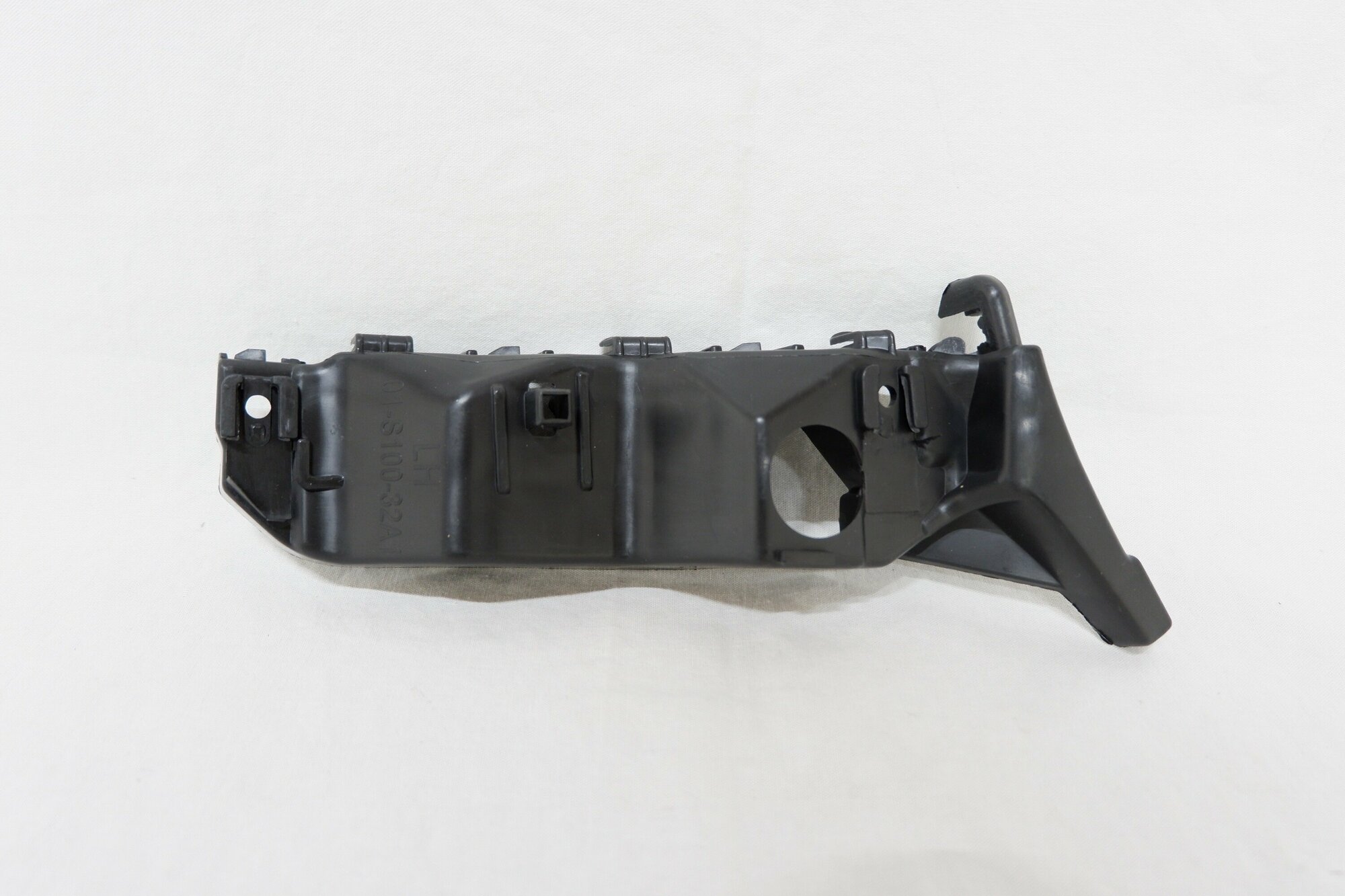 фото Кронштейн бампера переднего левый Hyundai Santa Fe 4 TM 2018-2020 86551S1000