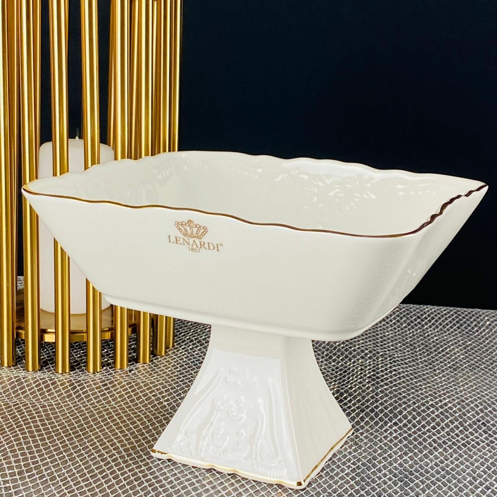 Квадратная конфетница на ножке Lenardi Maria Gold 16.5см, фарфор
