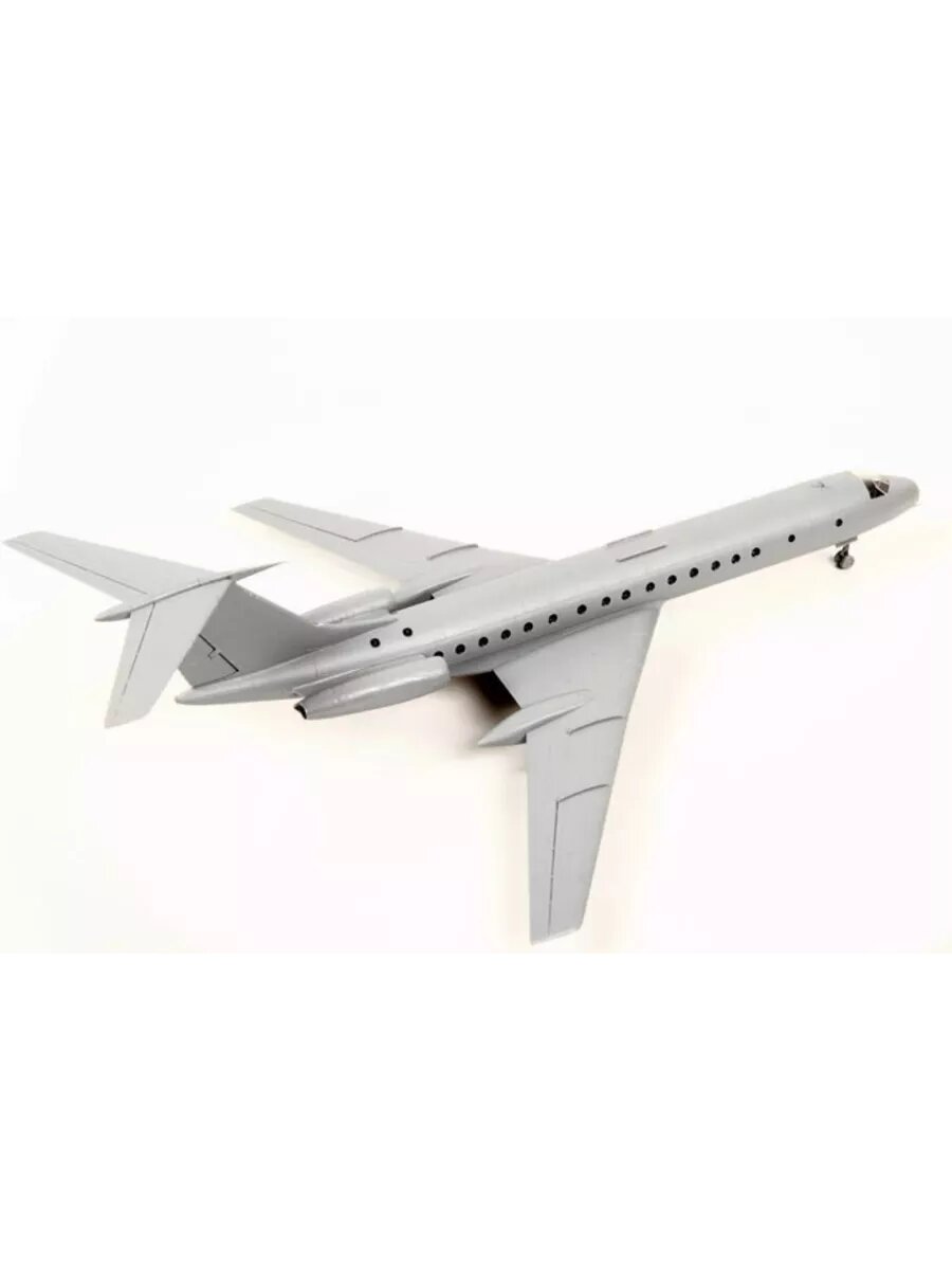 Пасс. авиалайнер "Ту-134" ZVEZDA 58 деталей, масштаб 1:144, сборная модель — фото 1