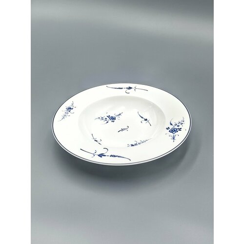 Тарелка глубокая 23 см Люксембург белыйсиний 1100₽