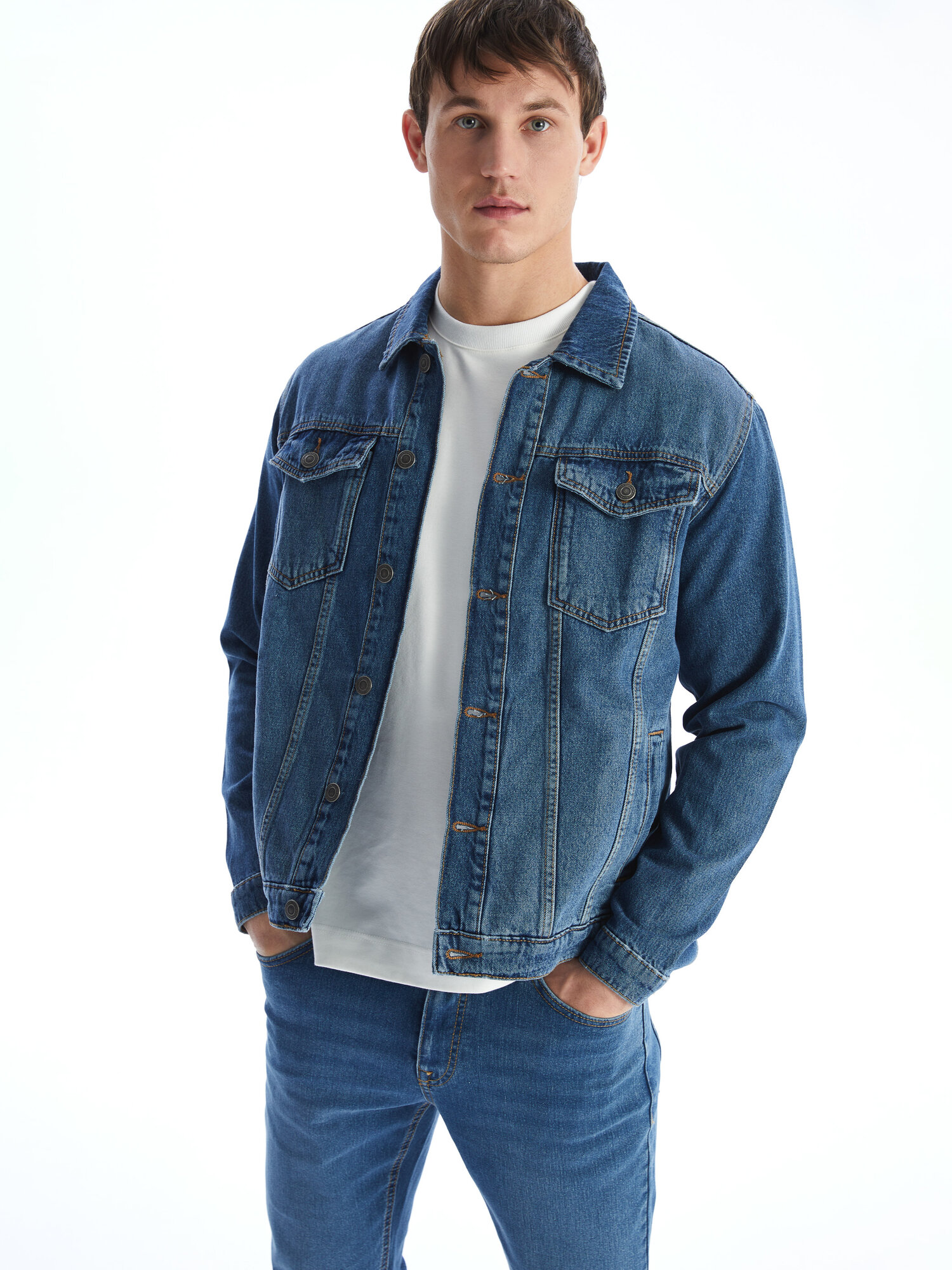 Куртка джинсовая