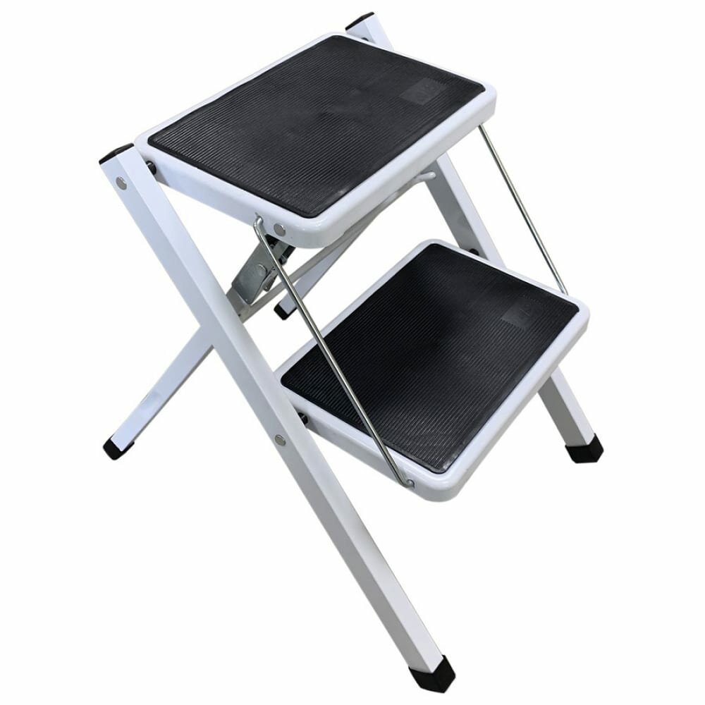 фото Стальная стремянка LadderBel C-STR-ST-2