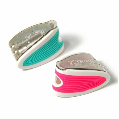 Yalong Точилка пластиковая Yalong 1 отверстие фигурная с контейнером цвет ассорти 360₽