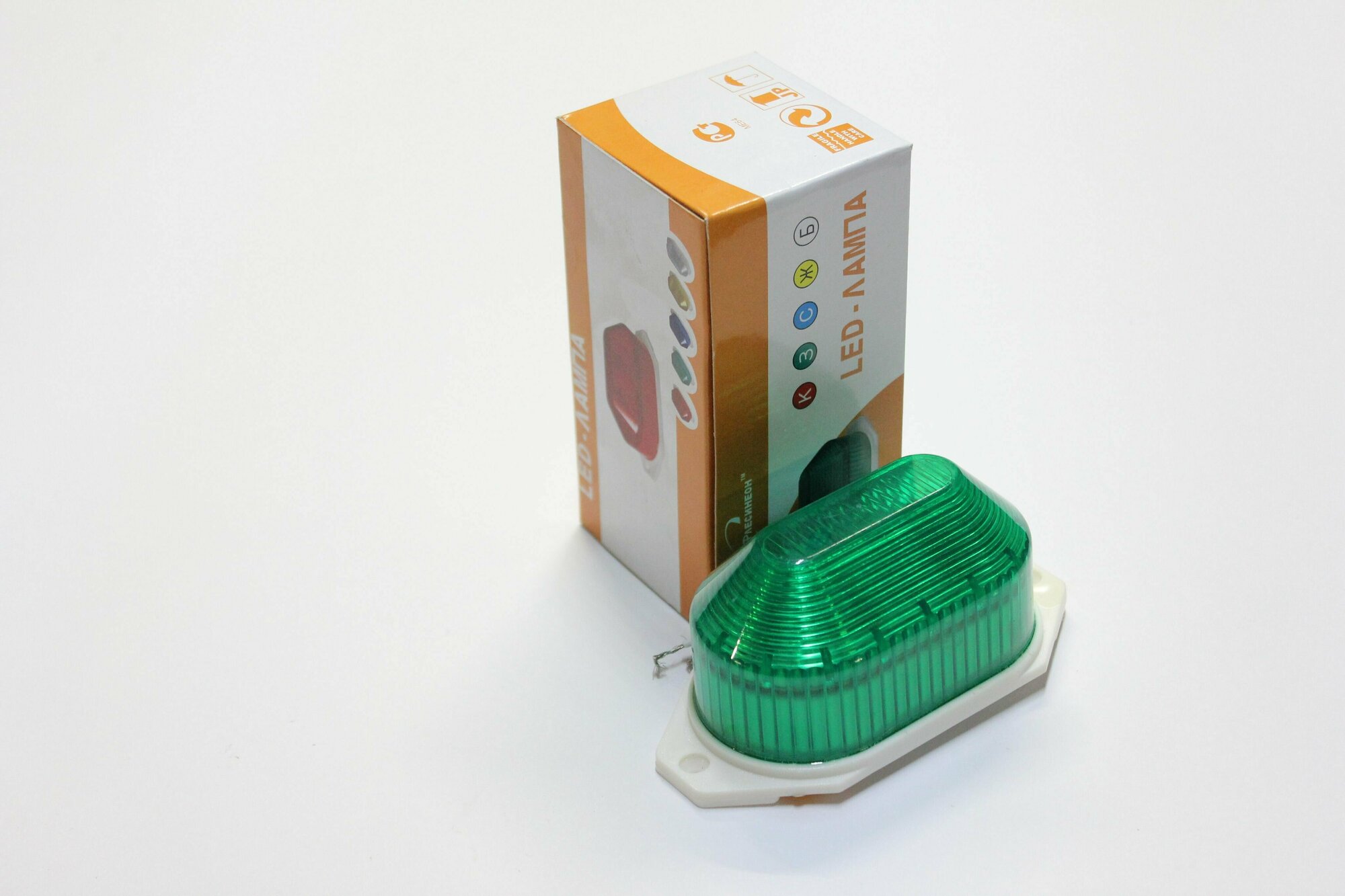 фото LED лампа-вспышка накладная, зеленая