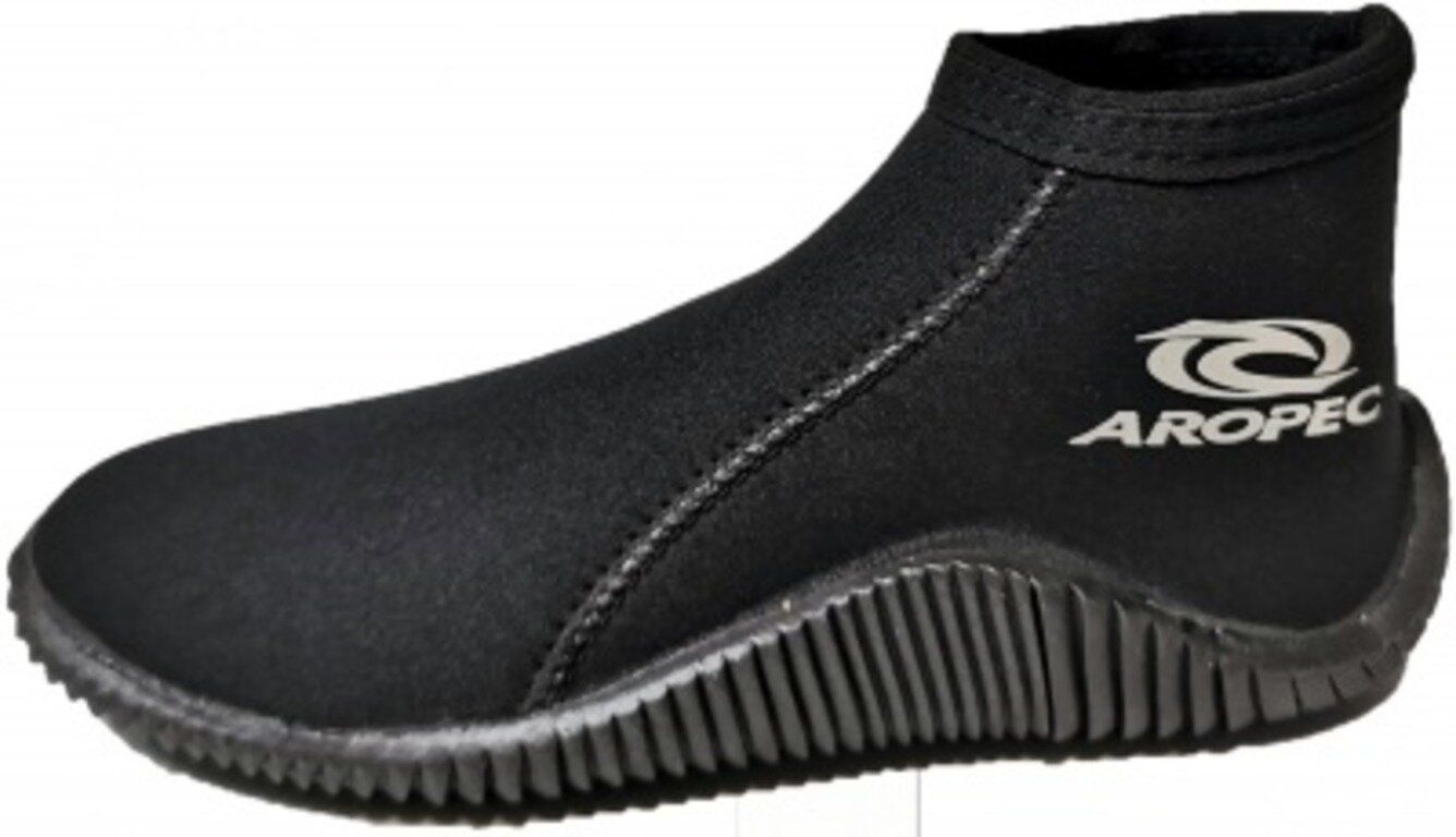 Боты неопреновые короткие 3 мм 35р.