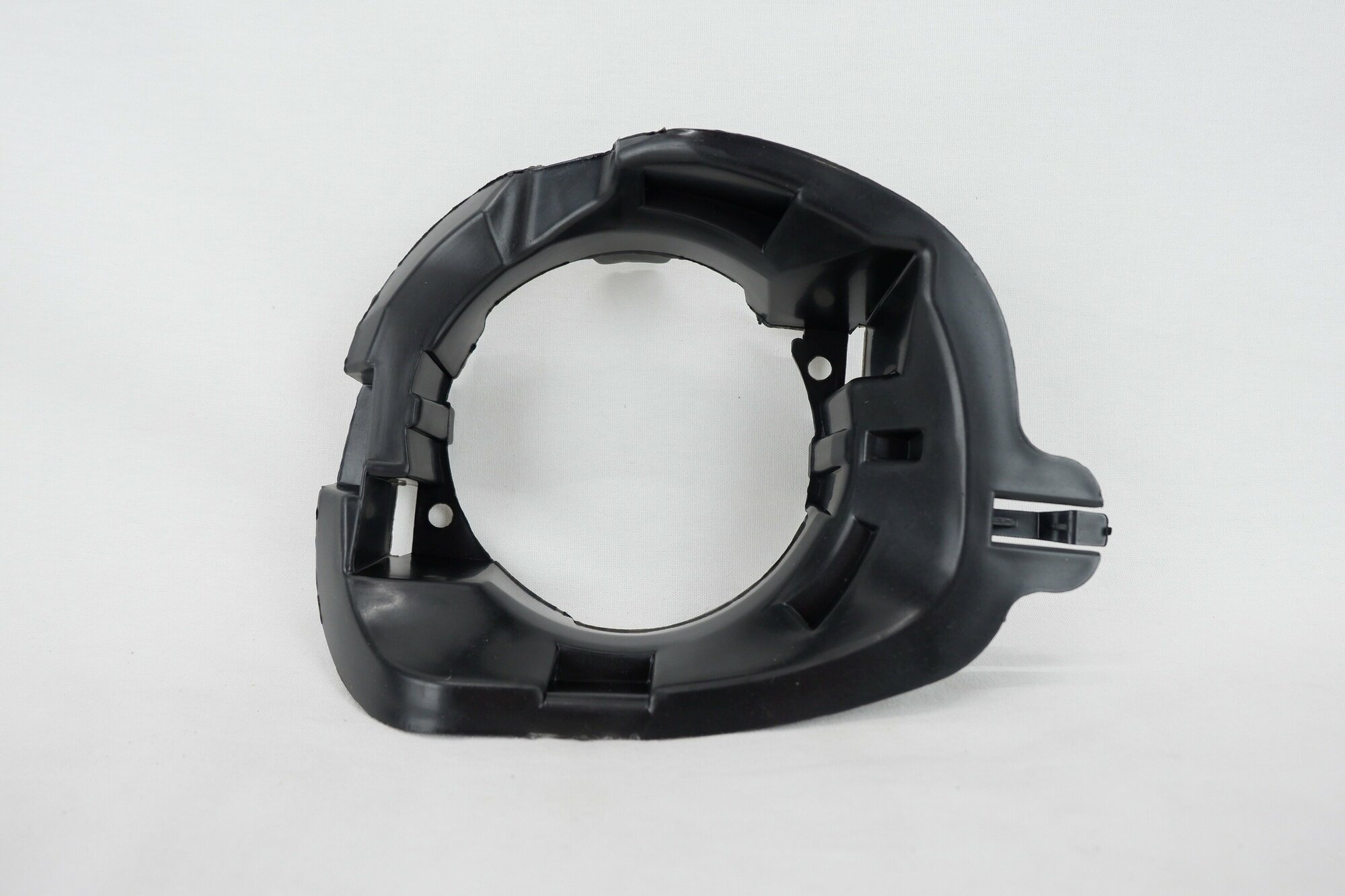 фото Кронштейн противотуманной фары левой для автомобиля Renault Sandero 1 2009-2014 6001549322