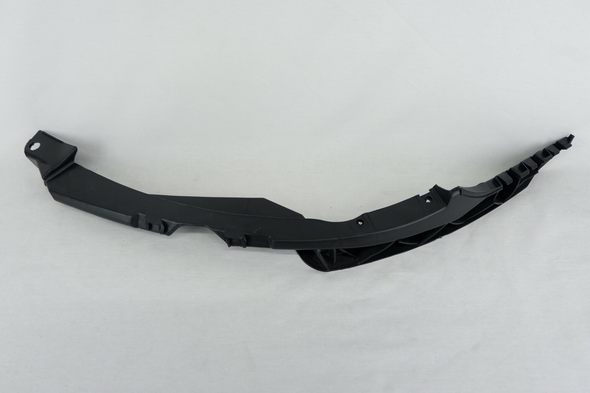 фото Кронштейн бампера переднего левый Skoda Octavia 2 A5 2008-2013 1Z0807183D