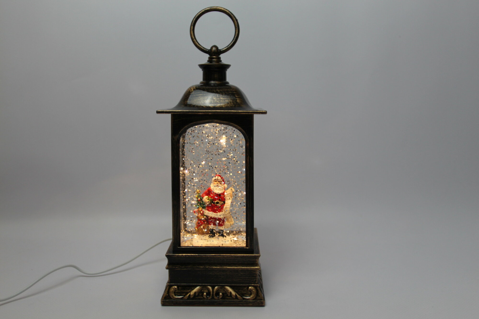 "Новогодний" фонарь WDL-2101- "Дед Мороз с подарками читает письмо", музыка, подсветка, LED, USB, 3*АА, 23*9.5*9.5 см