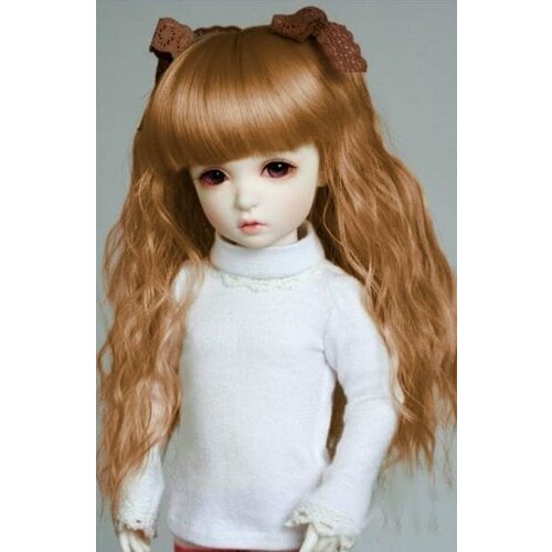 Iplehouse Wig IHW_SS060 (Длинный волнистый парик с прямой челкой светло-коричневый размер 15-18 см для кукол Иплхаус)
