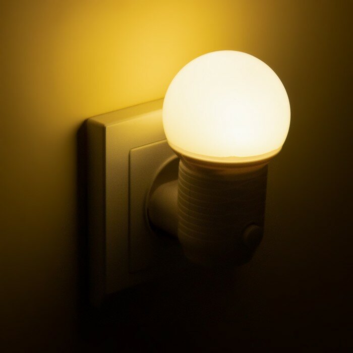 RISALUX Ночник "Шар" LED 1Вт белый 4,5х6,5х9,5 см - фотография № 5
