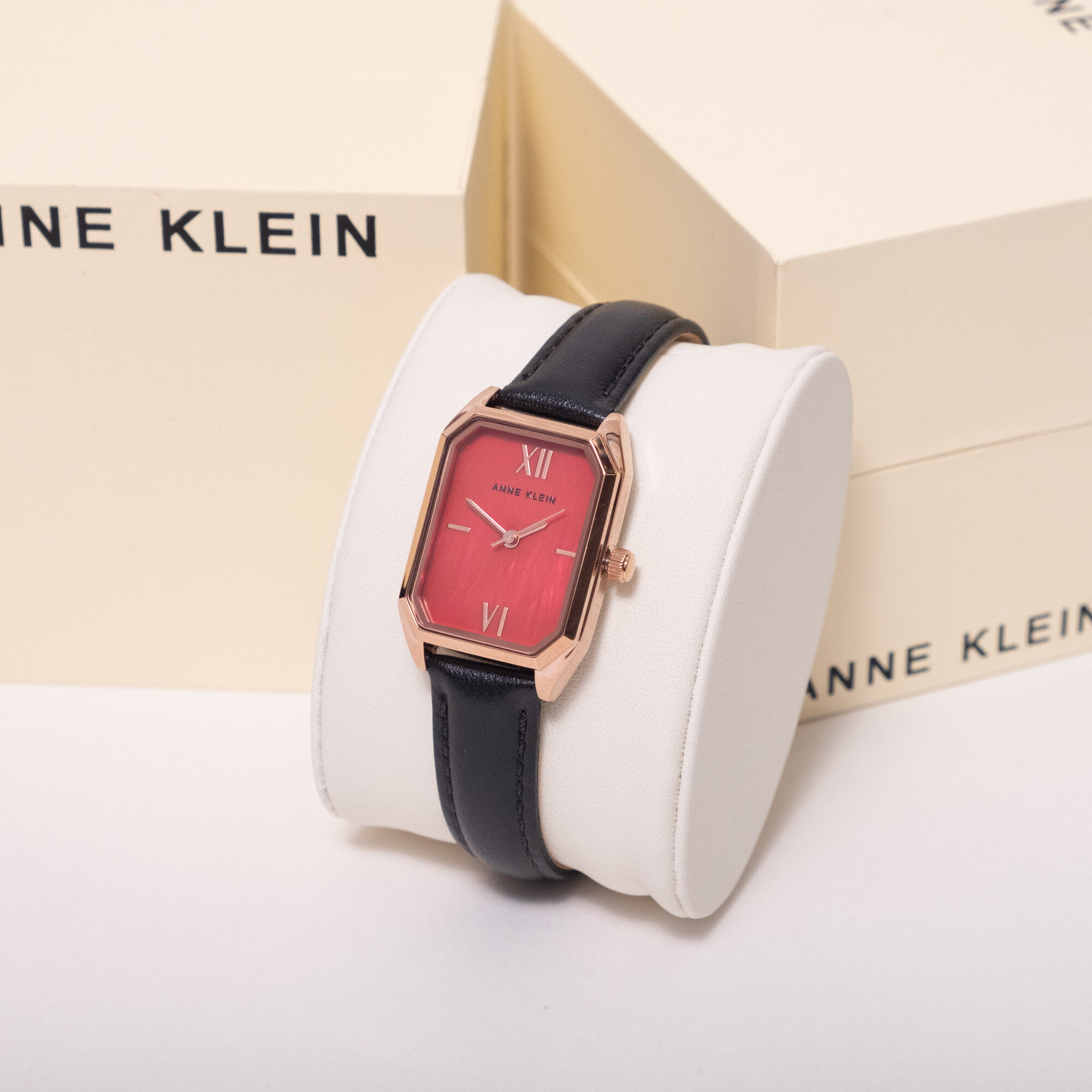 Наручные часы ANNE KLEIN, черный/бордовый