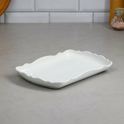 Тарелка Wave прямоугольная 800 мл фарфор Иран 1612₽