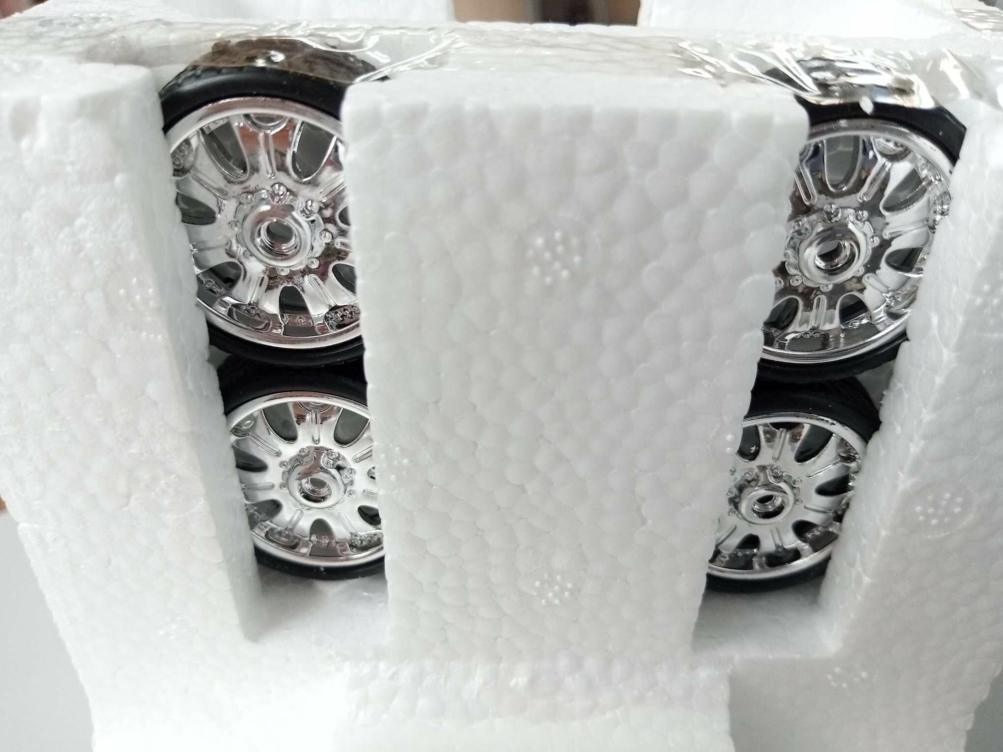 Машина на радиоуправлении Drifting, 1:18, сменные колеса, белый, пластик — фото 1