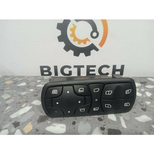 Блок кнопок стеклоподъемников водительская дверь Mercedes Benz MP2 MP3 A9438200097 5040₽