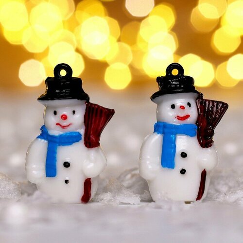 Миниатюра кукольная «Снеговик в чёрной шляпе», набор 2 шт, размер 1 шт. — 3,1 × 2,1 см
