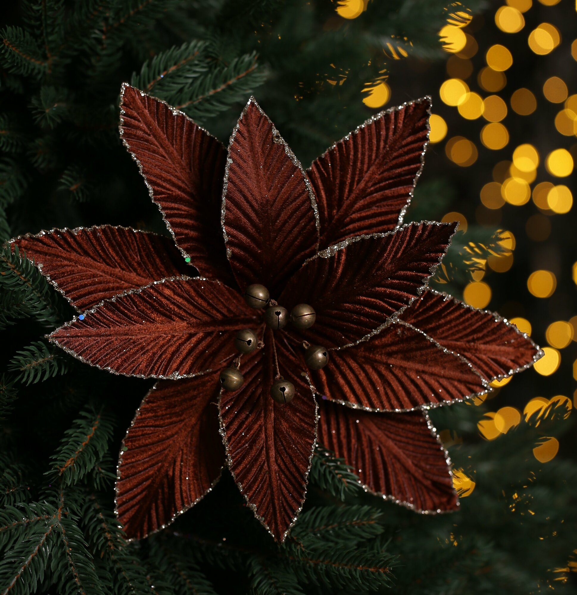 Цветок искусственный декоративный новогодний, диаметр 33 см, цвет шоколад