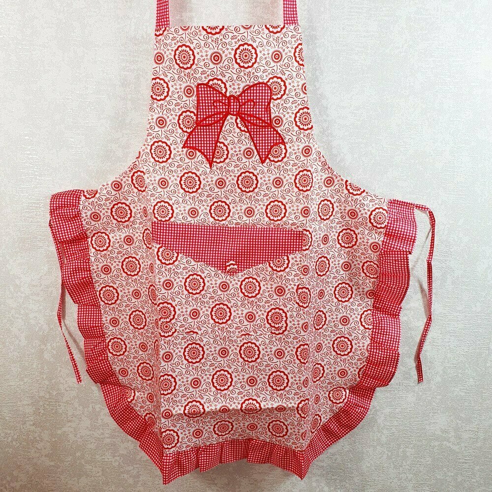 фото Фартук кухонный с бантиком красный 48-52