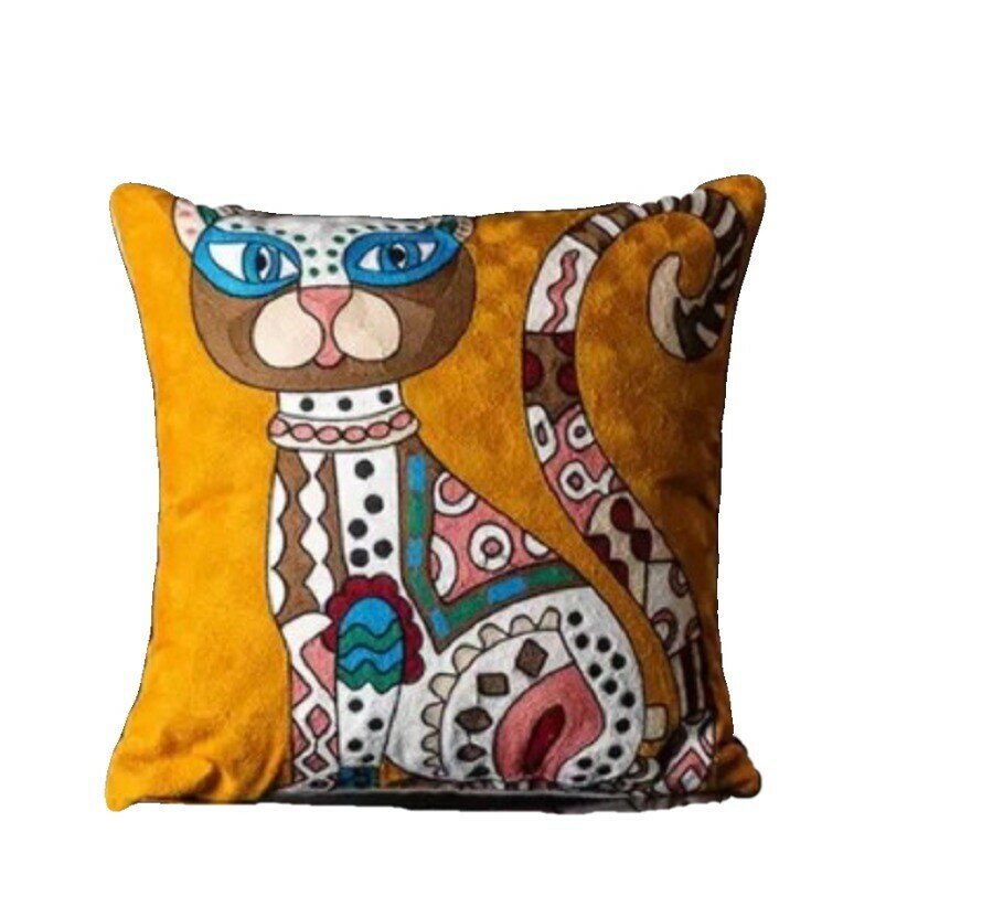фото Подушка декоративная / Египетский Кот 2/ велюр / подарок / подушка диванная / подушка для интерьера