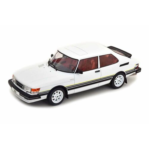 Saab 900 turbo white