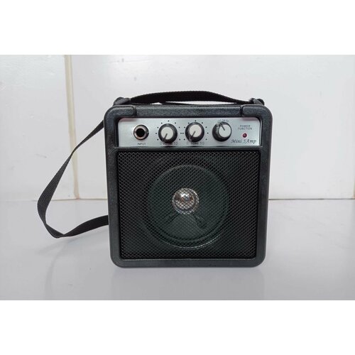 GUITAR AMPLIFIER mini 5 Amp гитарный комбоусилитель, 5Вт