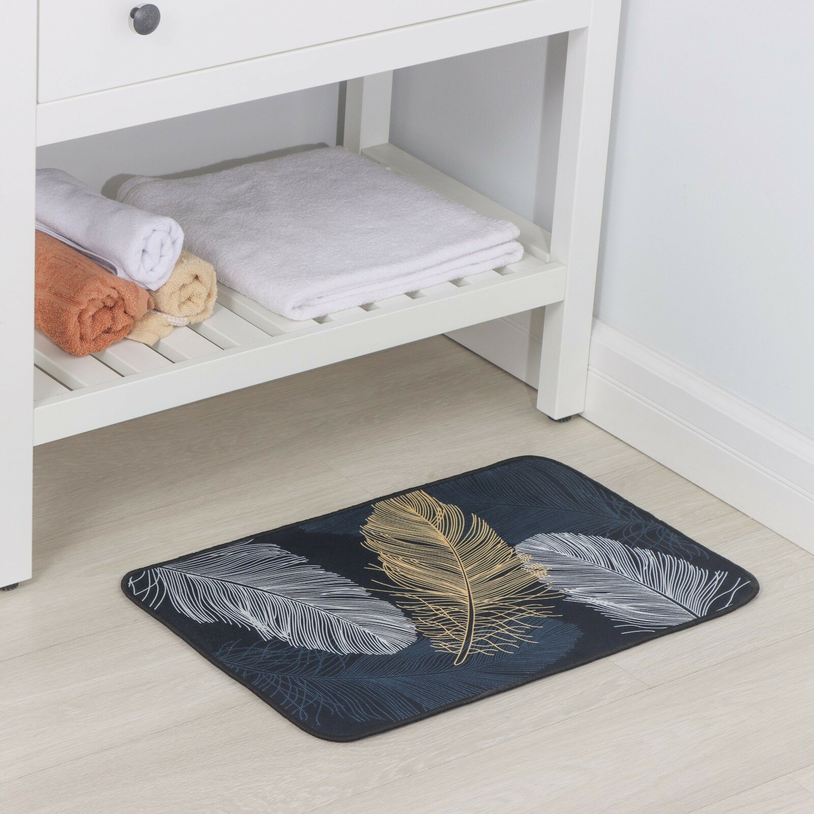 фото Коврик для ванной Доляна «Пёрышки», 40×60 см