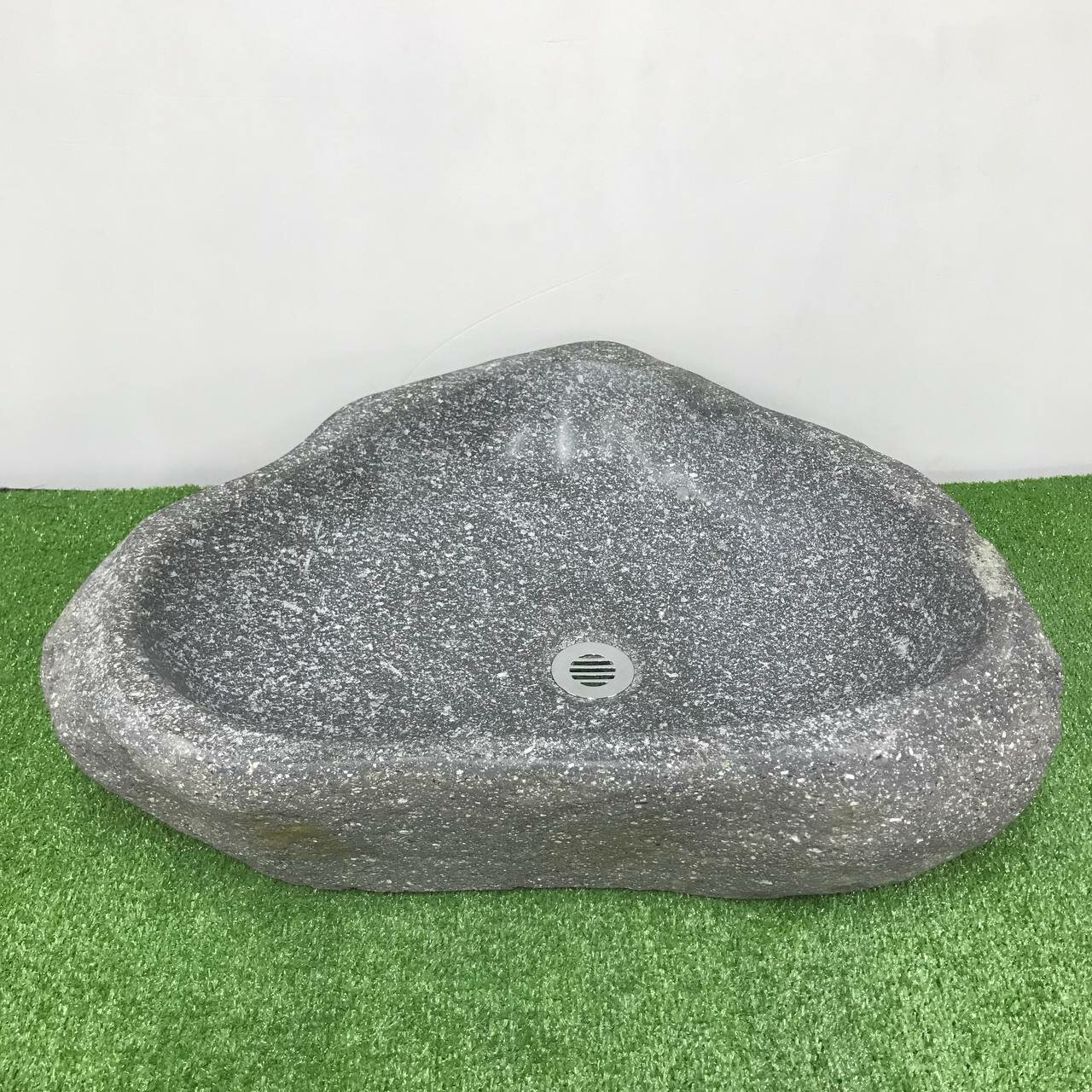 Раковина из речного камня, матовая, 66х56х16см