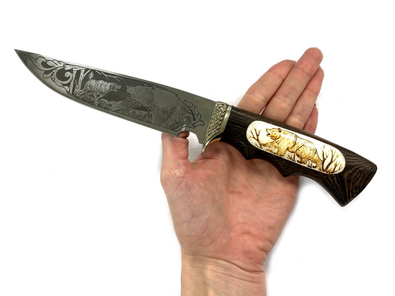 Нож Легионер кованый 95х18, рукоять из древесины венге и мельхиора, вставка из кости