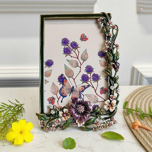 Фоторамка RAMKOVSKI Виноградная лоза с большой цветком НL 4500₽