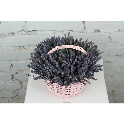 Композиция Лаванда в розовой корзине