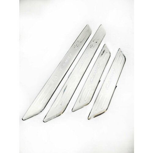 Накладки на пороги с подсветкой Toyota camry 2006