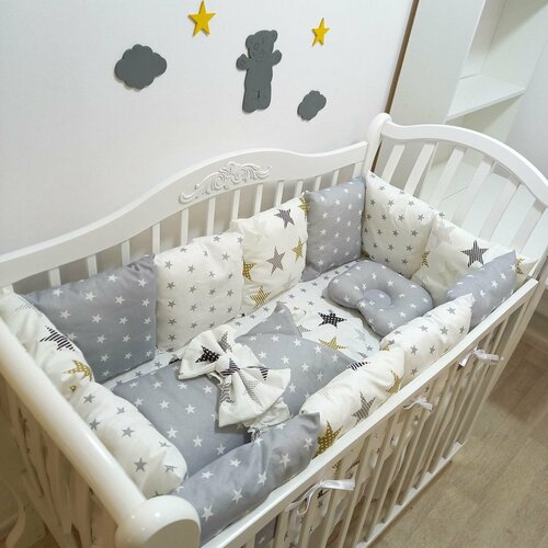фото Комплект бортиков в кроватку из 16 предметов mamdis для новорожденных и малышей со звездами mam.dis