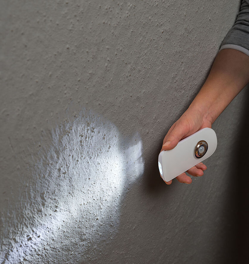 Обзор: Ночник светодиодный аккумуляторный с датчиком движения Brennenstuhl, 60 lm 1173240