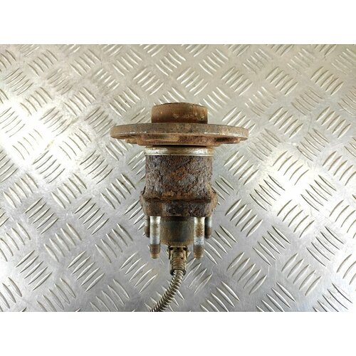 Ступица задняя OPEL Vectra B 90540069