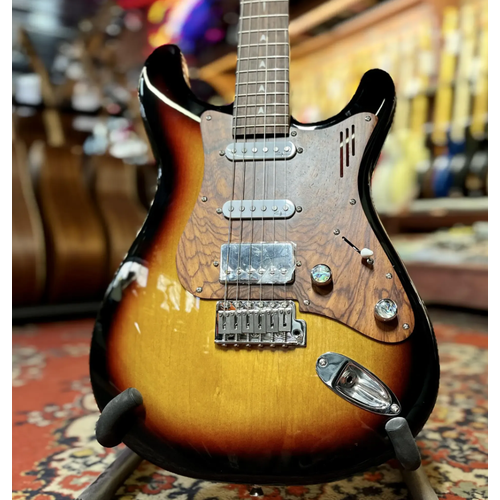 Электрогитара U-One by Magneto US-31 Stratocaster HSS 3-Tone Sunburst - U-One by Magneto