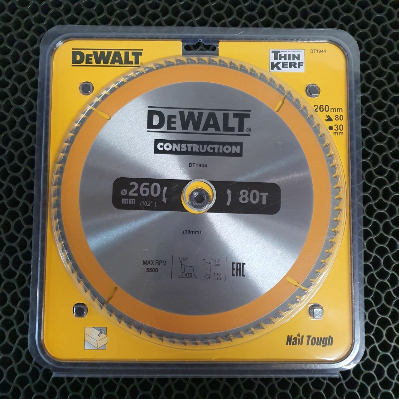 фото Пильный диск по дереву DeWalt 260x30mm 80T