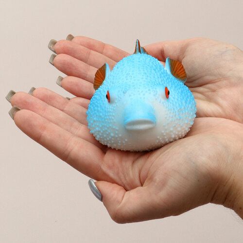 фото Игрушка антистресс мялка сквиш рыба фугу синяя эврика подарок на новый год мальчику, девочке эврика подарки и удивительные вещи