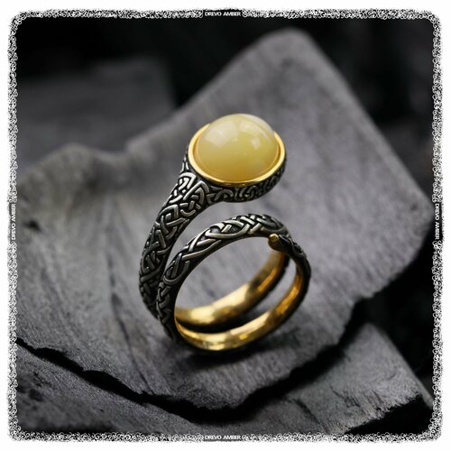 кольцо с балтийским янтарем Кольцо DREVO Серебряное кольцо с янтарной вставкой, 16 размер, серебро, 925 проба, золочение, янтарь, желтый, серебряный