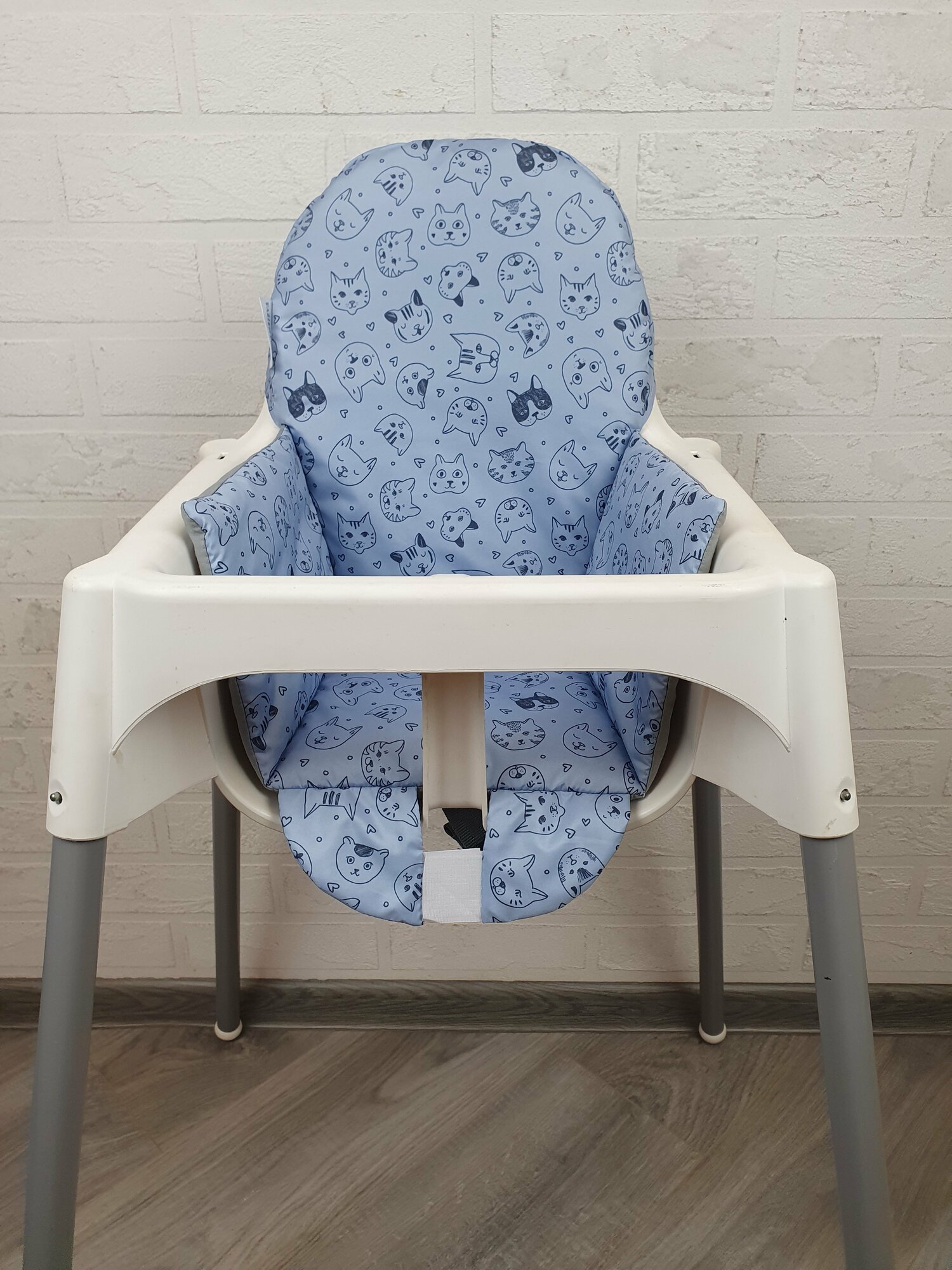 фото Чехол на стульчик для кормления ANTILOP Кошки синий