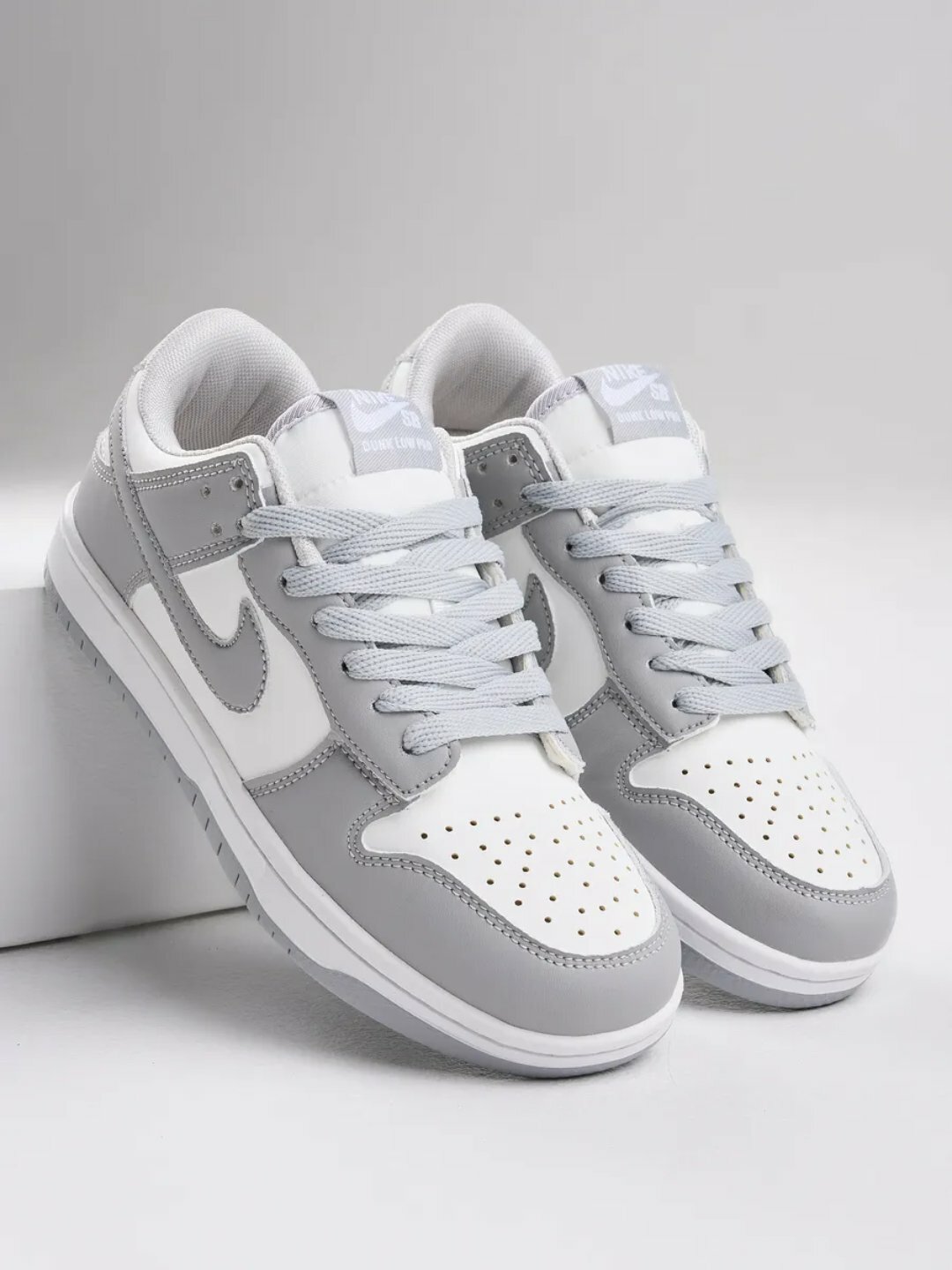 Кроссовки SB Dunk Low