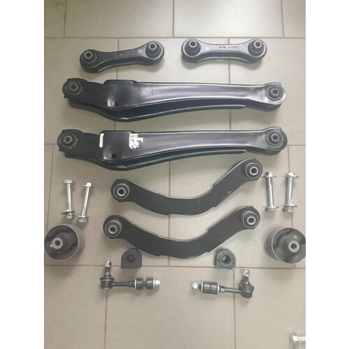 Все рычаги задней подвески митсубиси ланцер 9 Mitsubishi Lancer 9 с салейнтблоками втулками и стойками стабилизатора 22990₽