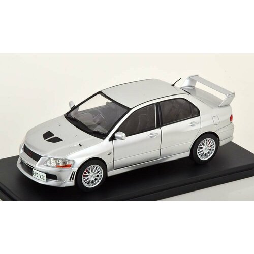 MITSUBISHI Lancer Evolution VII 2001 Silver, масштабная модель коллекционная