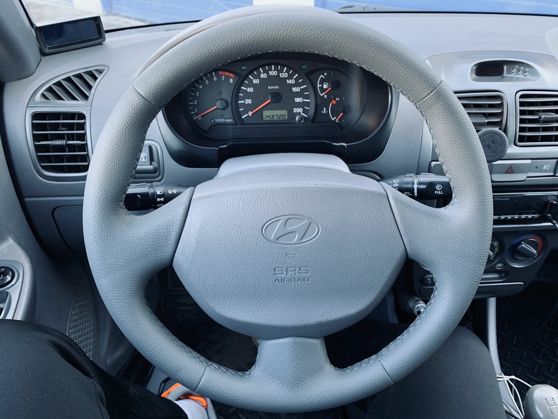 Оплётка руля MT-2 Hyundai Accent (Хёндай Акцент) Чехол на руль Серый